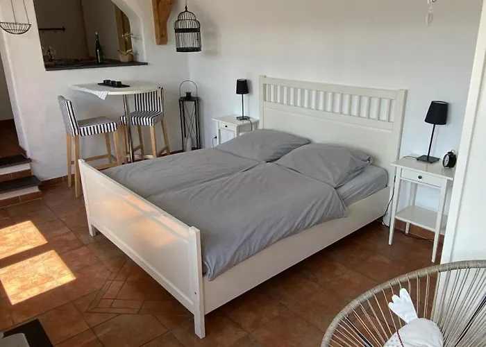 Ferienweingut Schlaegel * Bremm